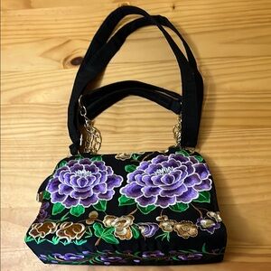 Vintage Purple and Black Floral Embroidered Shoulder Bag with Gold Frame Clean